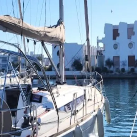 Apartamento For 4 People Le Grau-du-Roi